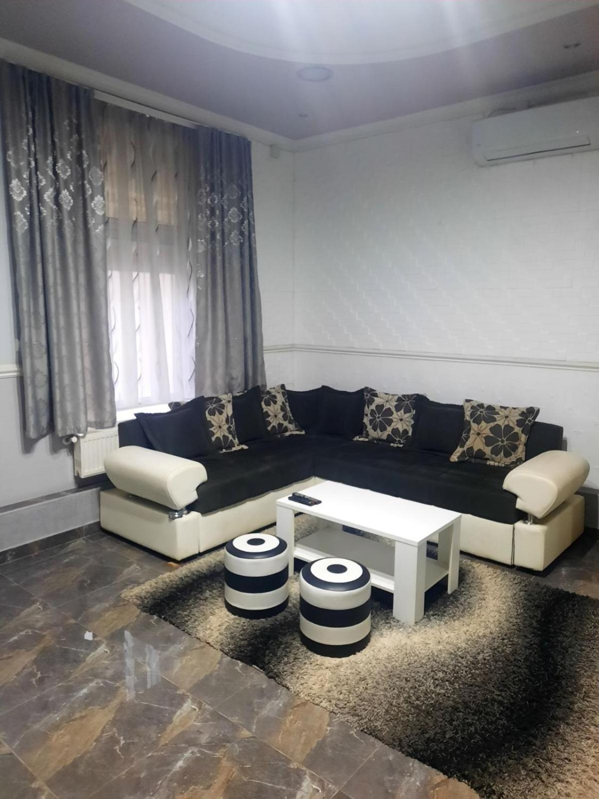 Apartments Royal Menex Požarevac Pokoj fotografie