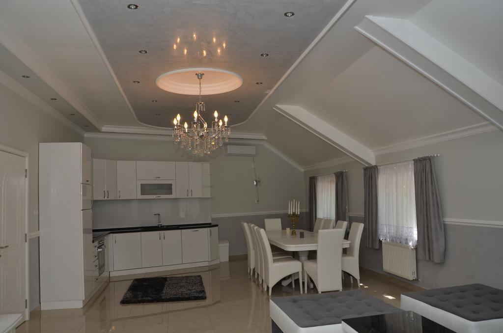 Apartments Royal Menex Požarevac Pokoj fotografie