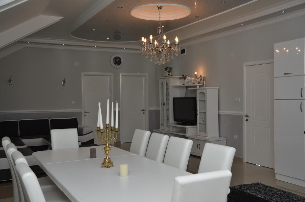 Apartments Royal Menex Požarevac Pokoj fotografie