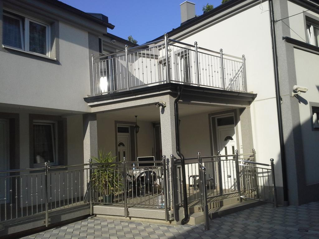 Apartments Royal Menex Požarevac Pokoj fotografie